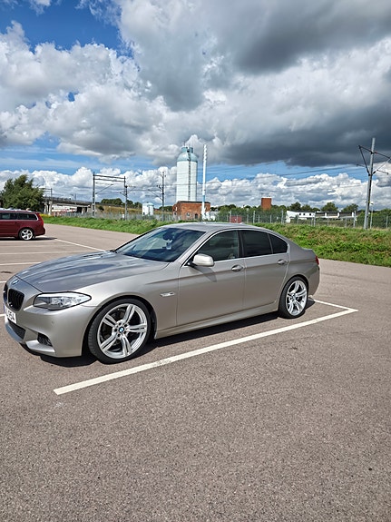 BMW 520d 4 of 10