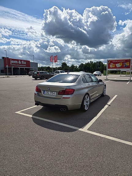 BMW 520d 3 of 10