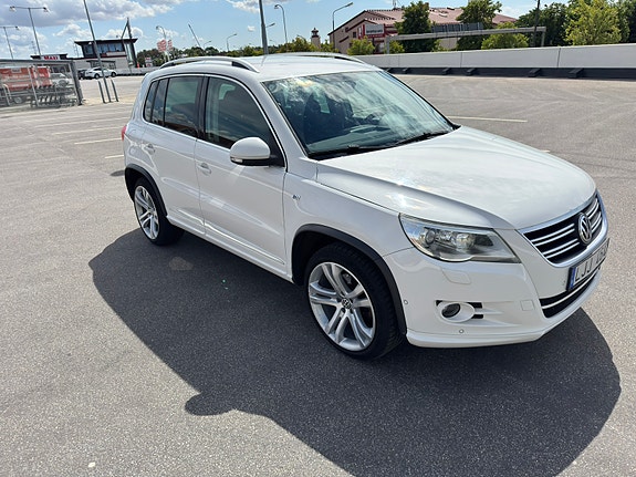 Volkswagen Tiguan 3 of 7