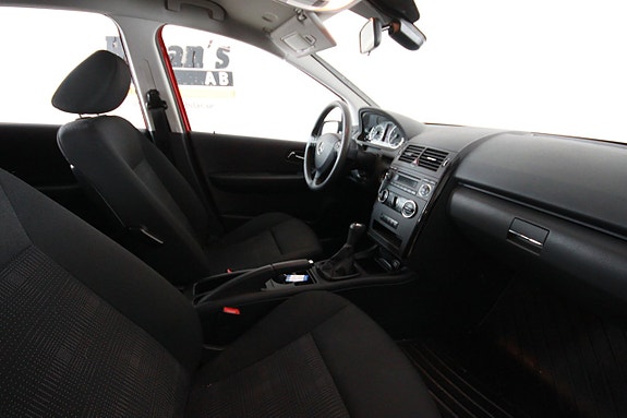 Mercedes-Benz A160 3 of 5