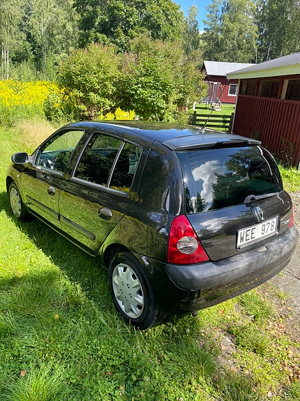 Renault Clio 2 of 4
