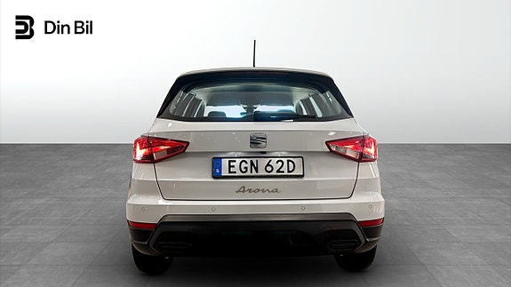 Seat Arona 5 of 12