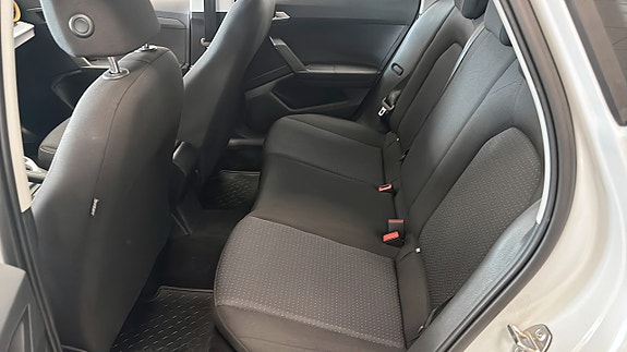 Seat Arona 11 of 12