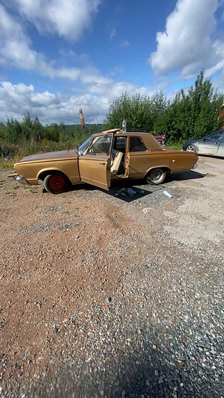Plymouth Valiant 3 of 13