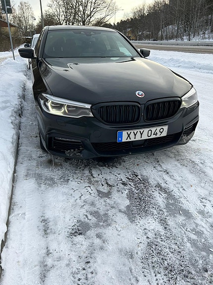BMW 540i 2 of 4