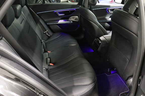 Mercedes-Benz E450 28 of 29