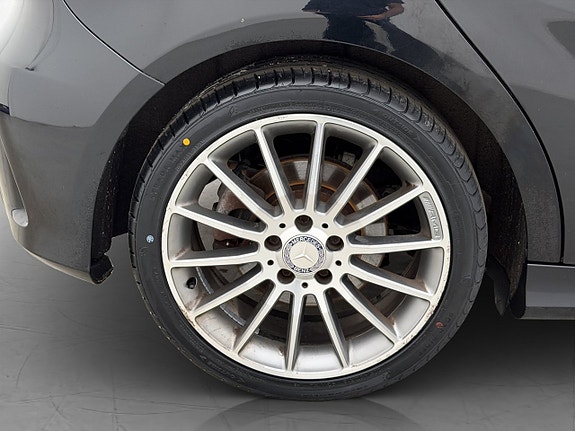 Mercedes-Benz A220 25 of 29
