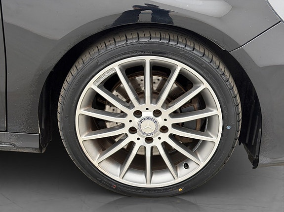 Mercedes-Benz A220 26 of 29
