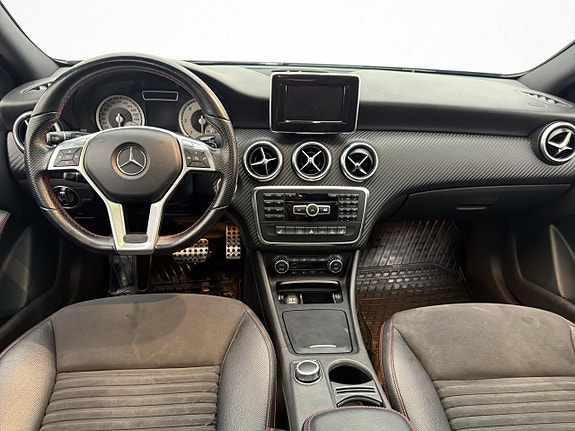Mercedes-Benz A220 18 of 29