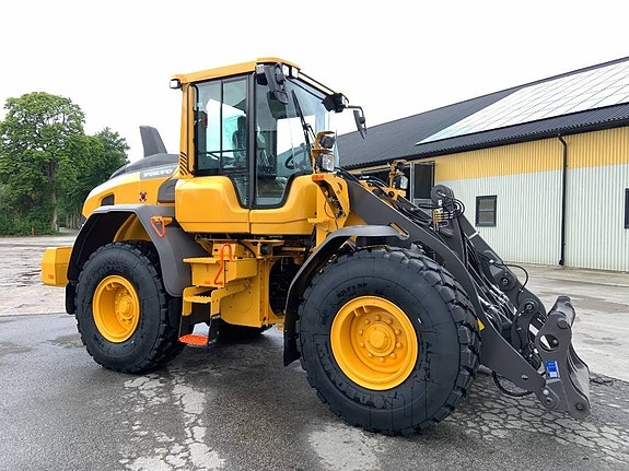 Volvo L60H lastmaskin, fabriksny maskin, svensksåld 4 of 7