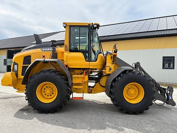 Volvo L60H lastmaskin, nya traktordäck, long boom 3 of 7