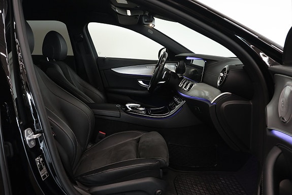 Mercedes-Benz E220 9 of 19