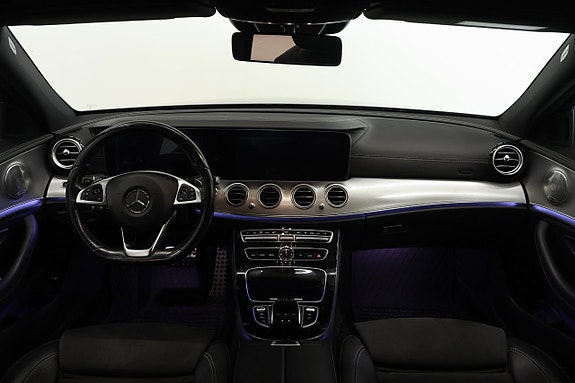 Mercedes-Benz E220 13 of 19