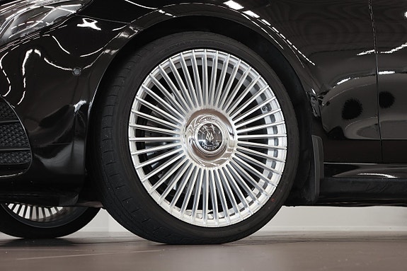 Mercedes-Benz E220 5 of 19