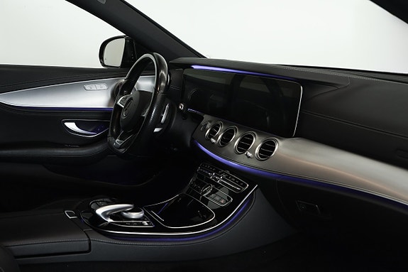 Mercedes-Benz E220 8 of 19