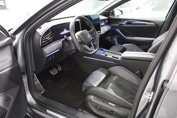Volkswagen Passat 5 of 22