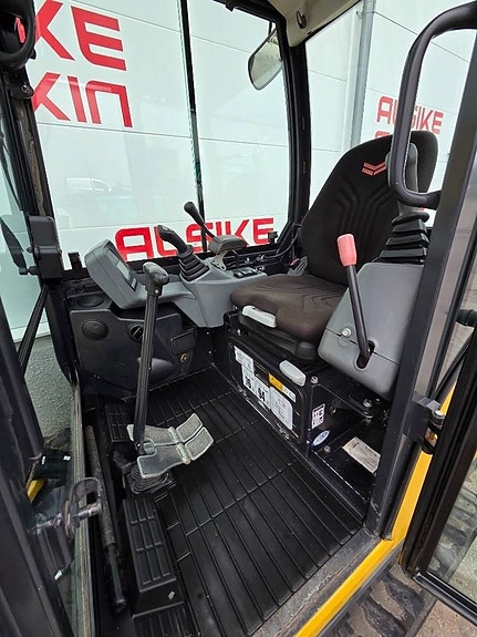 Yanmar SV 26 6 of 7