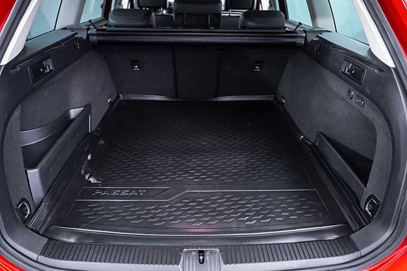 Volkswagen Passat Alltrack 27 of 30