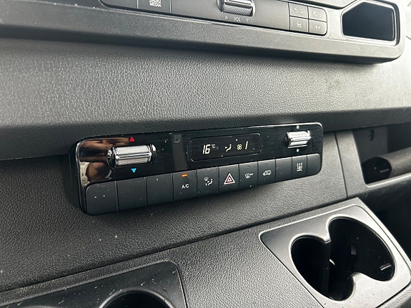 Mercedes-Benz Sprinter 211 18 of 21
