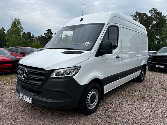 Mercedes-Benz Sprinter 211 2 of 21