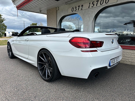 BMW 640i 3 of 29