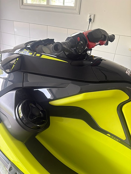 Seadoo RXT 300 RS i absolut toppskick 4 of 7