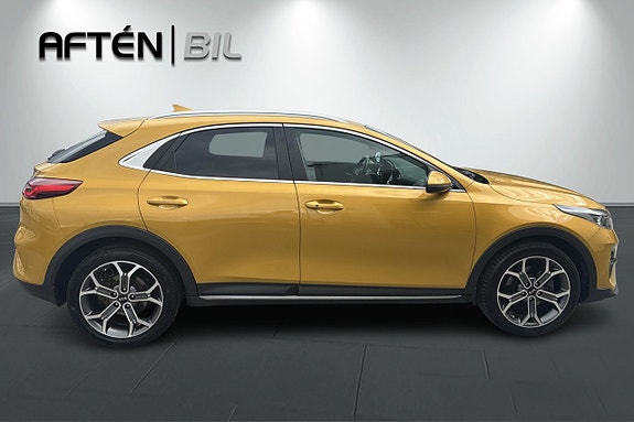 Kia XCeed 7 of 21