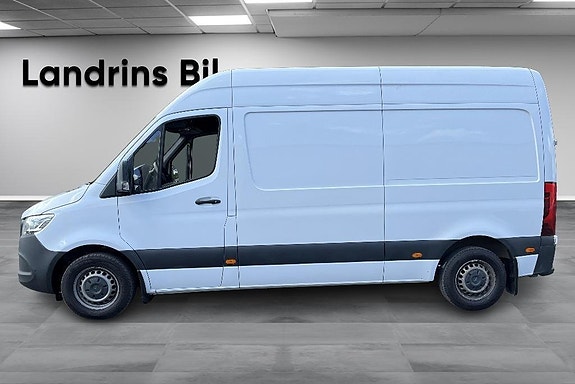 Mercedes-Benz Sprinter 211 4 of 18