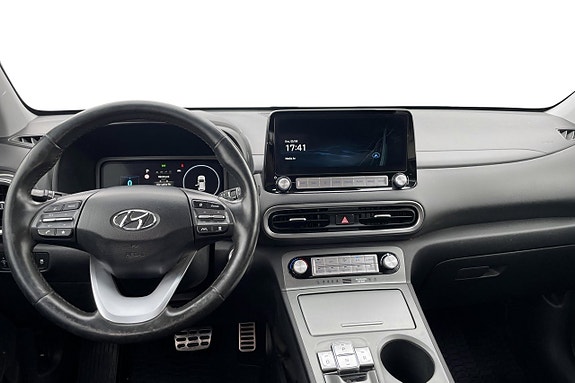 Hyundai Kona 11 of 24