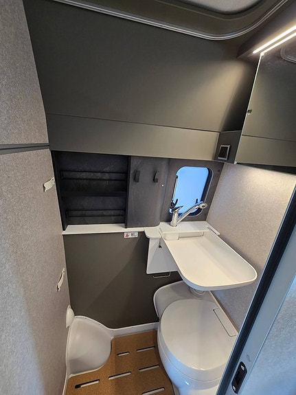 Hymer Grand Canyon S CrossOver Facelift 9 of 11