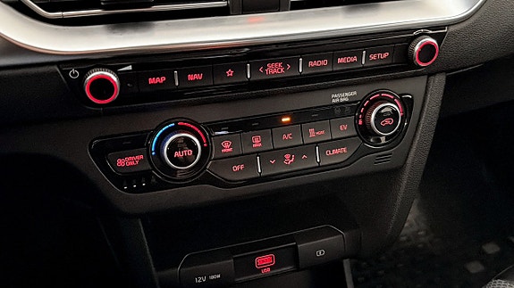 Kia e-Niro 14 of 21