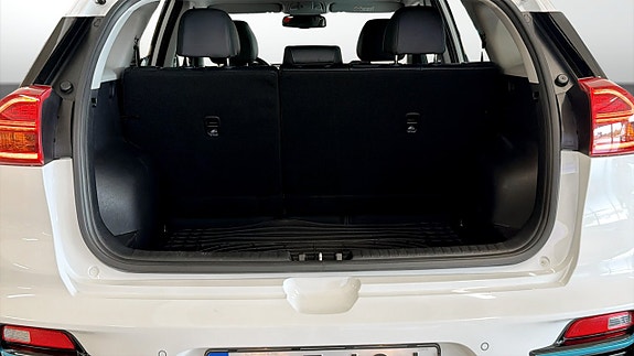Kia e-Niro 10 of 21
