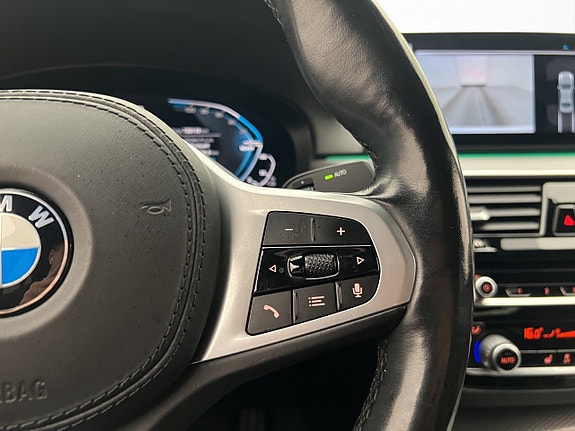 BMW 530e 28 of 30