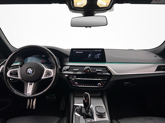 BMW 530e 12 of 30