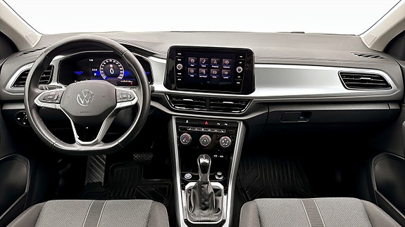 Volkswagen T-Roc 10 of 19