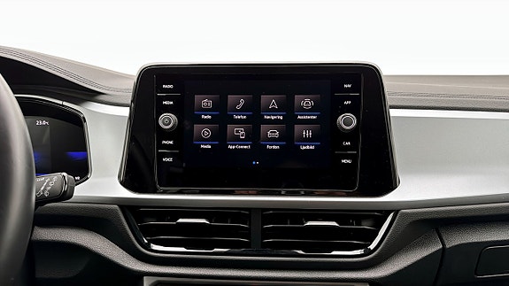 Volkswagen T-Roc 9 of 19