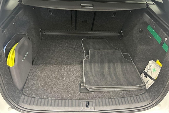 Skoda Enyaq 12 of 16