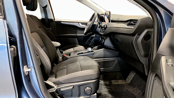 Ford Kuga 3 of 15
