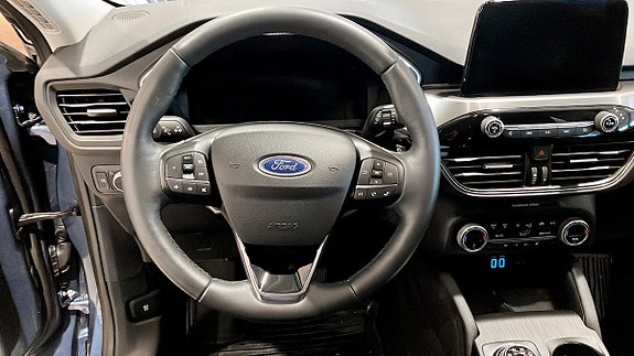 Ford Kuga 14 of 15