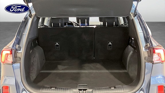 Ford Kuga 10 of 15