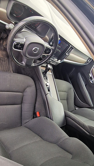 Volvo V90 Cross Country 3 of 3