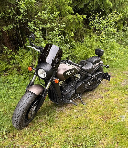 INDIAN SCOUT BOBBER 4 of 6