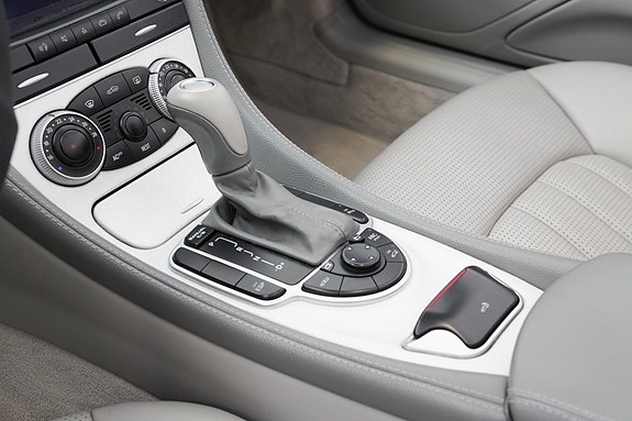 Mercedes-Benz SL55 19 of 24
