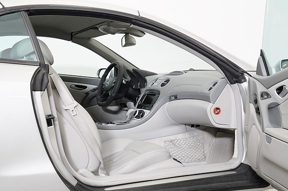 Mercedes-Benz SL55 20 of 24