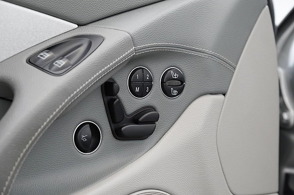 Mercedes-Benz SL55 17 of 24