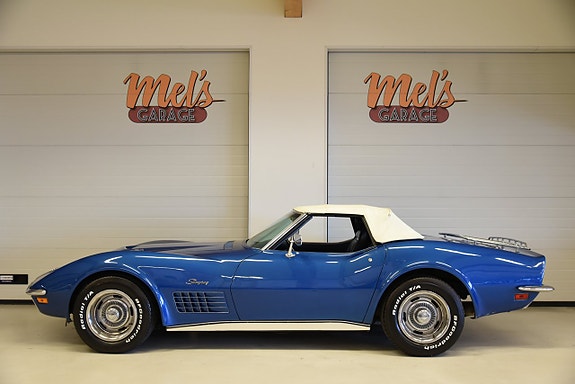 Chevrolet Corvette 2 of 30
