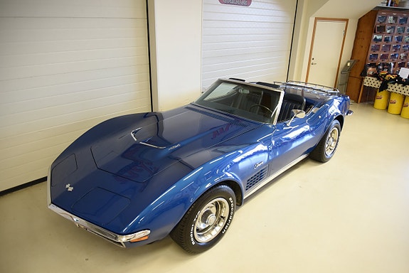 Chevrolet Corvette 15 of 30