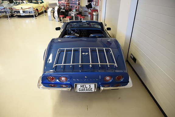 Chevrolet Corvette 10 of 30
