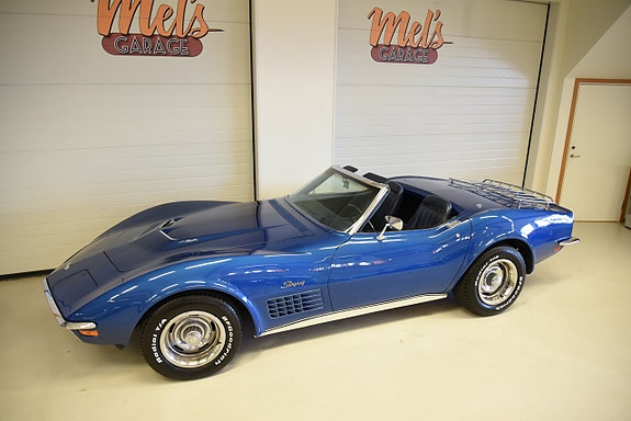 Chevrolet Corvette 14 of 30