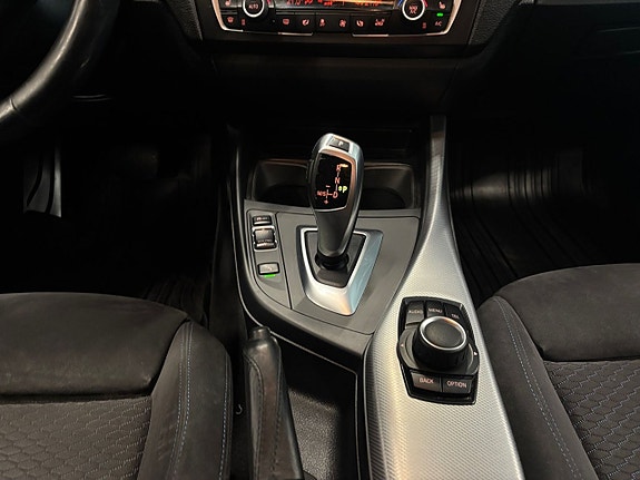 BMW 120 11 of 26